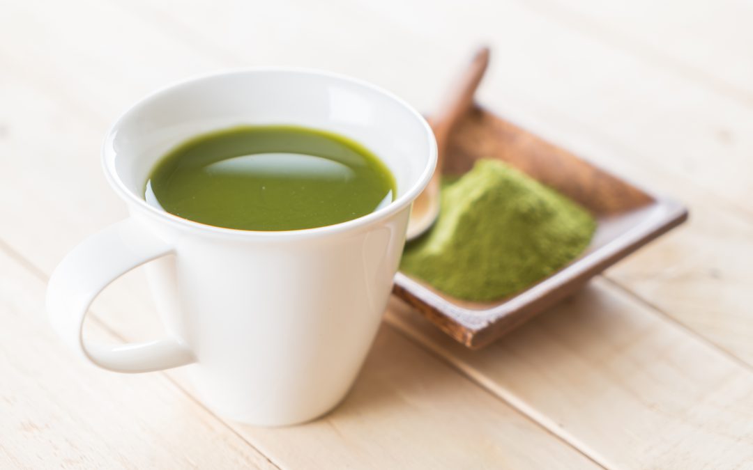Chá verde: 10 benefícios e como fazer